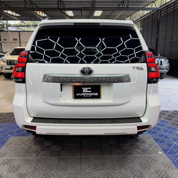 Toyota land cruiser Prado 2019 diesel - imagen secundaria 2