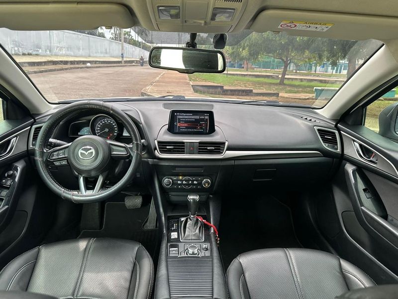 MAZDA 3 TOURING 2019 - imagen secundaria 2