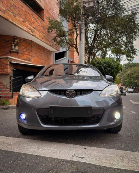 Mazda 2 2011 - imagen secundaria 1