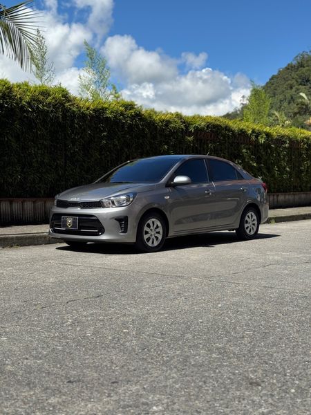 Kia Soluto Emotion 2026 MT - imagen secundaria 2