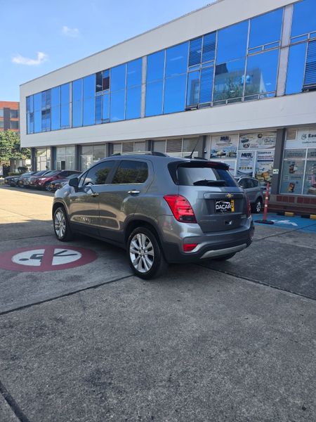 chevrolet tracker ltz 4x4 escribrir al whatsapp - imagen secundaria 2