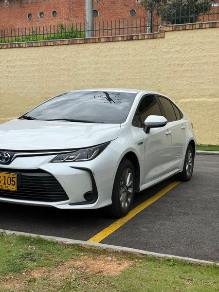 TOYOTA COROLLA XLI MODELO 2024 - imagen secundaria 1