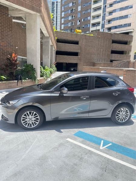 MAZDA 2 GRAND TOURING LX - imagen secundaria 2