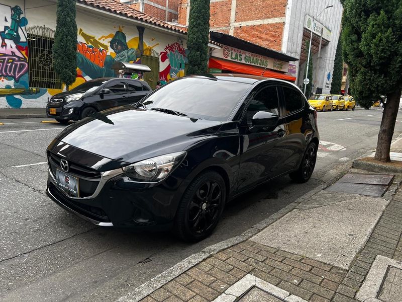 MAZDA 2 TOURING 2017 - imagen secundaria 2